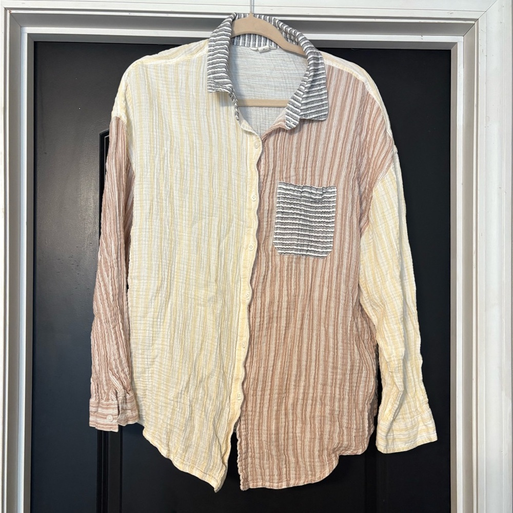 Aeropostale Striped Two-Tone Button-Up Shirt - Size XL